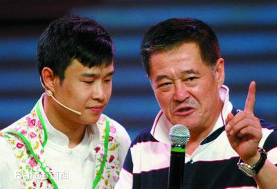 沈鹤(Shen He)小沈阳演出现场壁纸壁纸