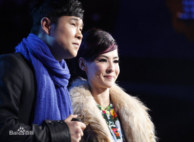 沈鹤(Shen He)小沈阳演出现场壁纸壁纸