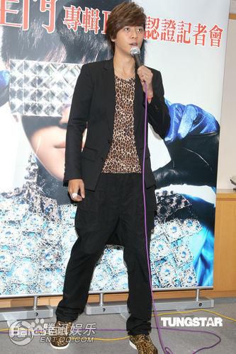 高清罗志祥(Show Lo)在《罗生门》五白金认证中的图集