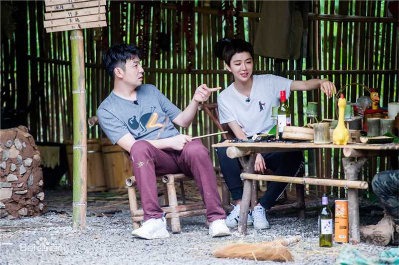 雷佳音生活相对论壁纸壁纸