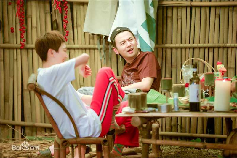 雷佳音生活相对论壁纸壁纸