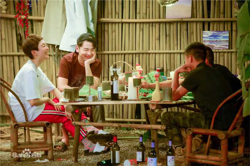 雷佳音生活相对论壁纸壁纸