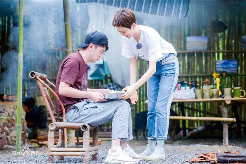 雷佳音生活相对论壁纸壁纸