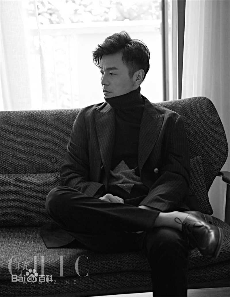 雷佳音小资生活照