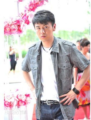 最新雷佳音在2010《回家的诱惑》饰演林奕德中的壁纸