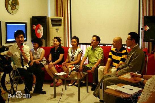 张大礼出席活动前后照片