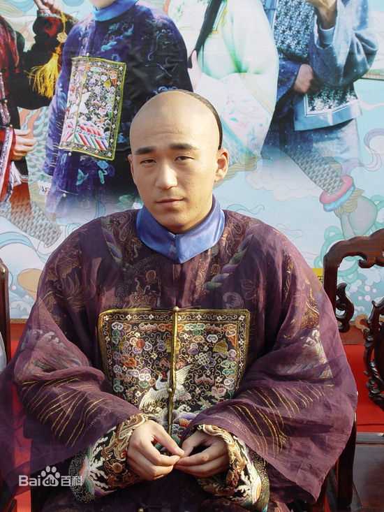 张默(Mo Zhang)2004《新九品芝麻官》最新剧照