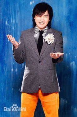 吕孔维日常生活照素颜照壁纸