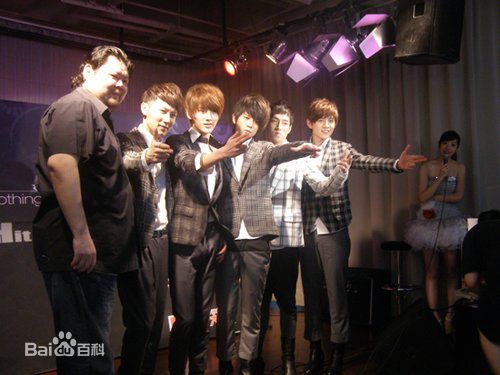 最优质戎祥素颜照