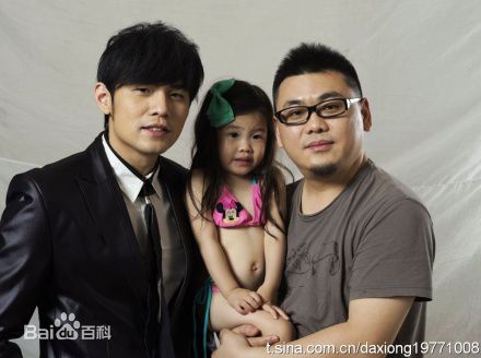 周杰伦(Jay Chou)与歌迷合影图片图册