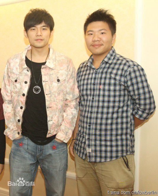 周杰伦(Jay Chou)与歌迷合影图片图册