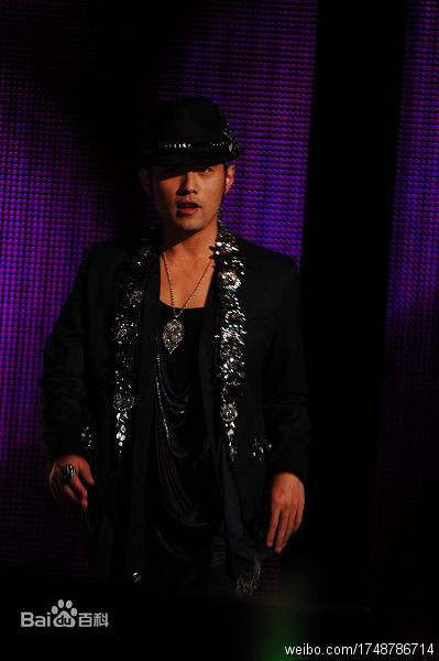 周杰伦(Jay Chou)全球流行音乐金榜生活照