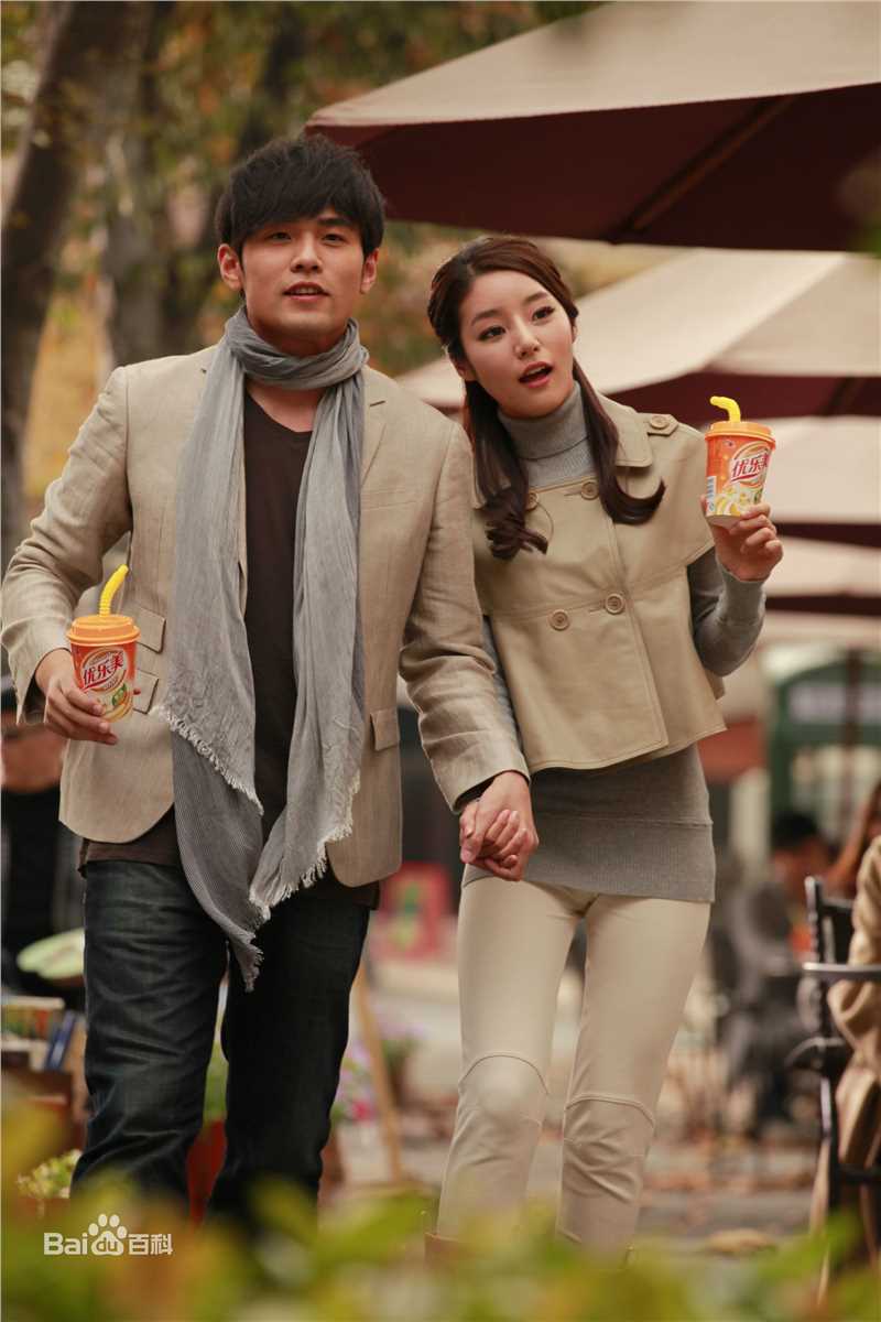 周杰伦(Jay Chou)代言优乐美前后照片