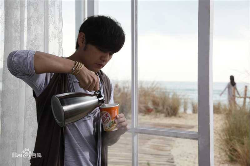 周杰伦(Jay Chou)代言优乐美前后照片