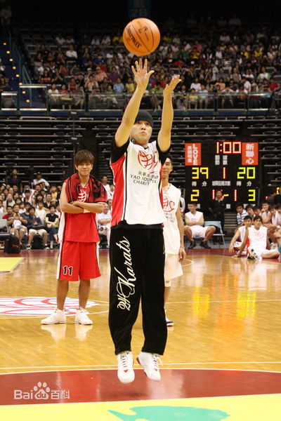 周杰伦(Jay Chou)出席活动前后照片