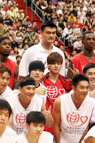 周杰伦(Jay Chou)出席活动前后照片