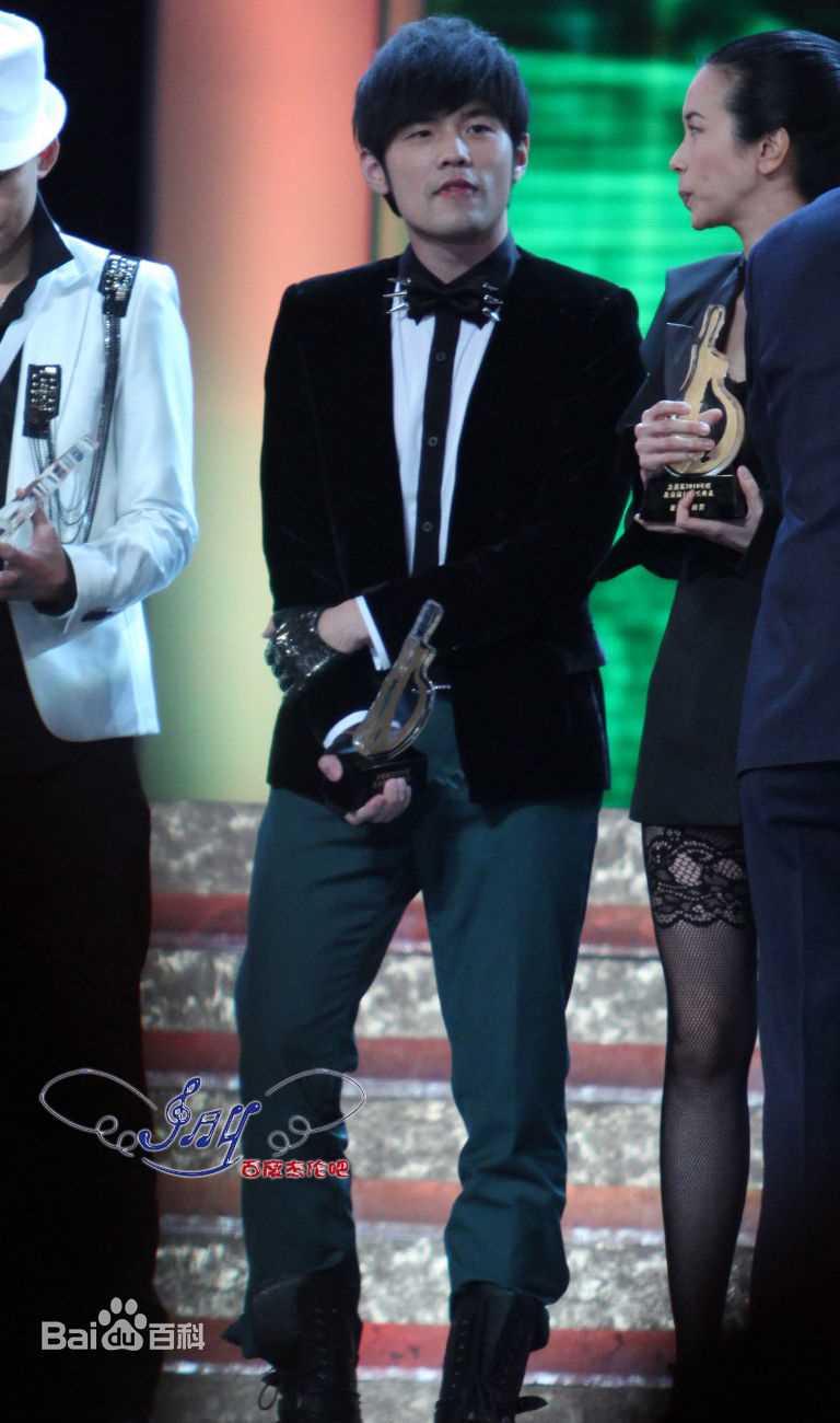 周杰伦(Jay Chou)出席活动前后照片