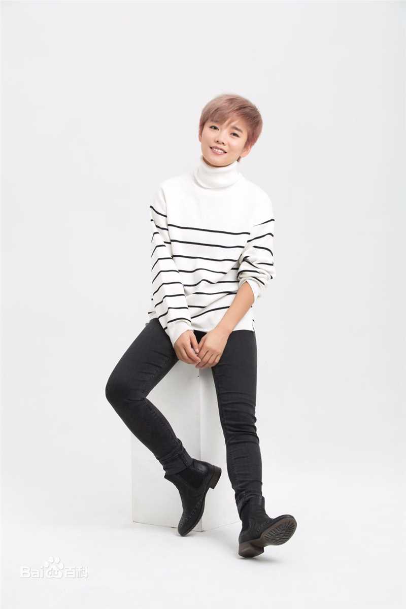 最优质许飞在《如果你想做一些别人做不到的事》专辑宣传图中的相册