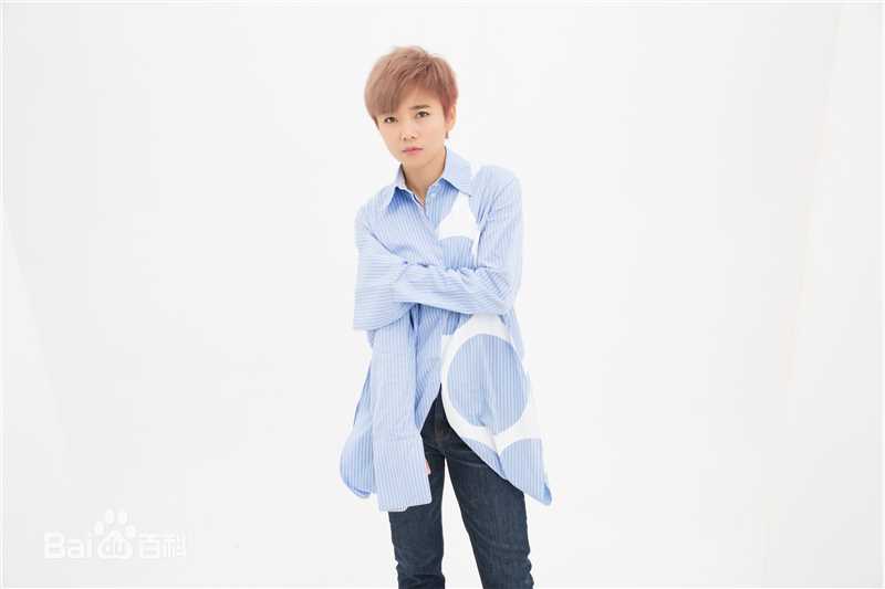 最优质许飞在《如果你想做一些别人做不到的事》专辑宣传图中的相册