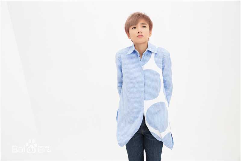 最优质许飞在《如果你想做一些别人做不到的事》专辑宣传图中的相册