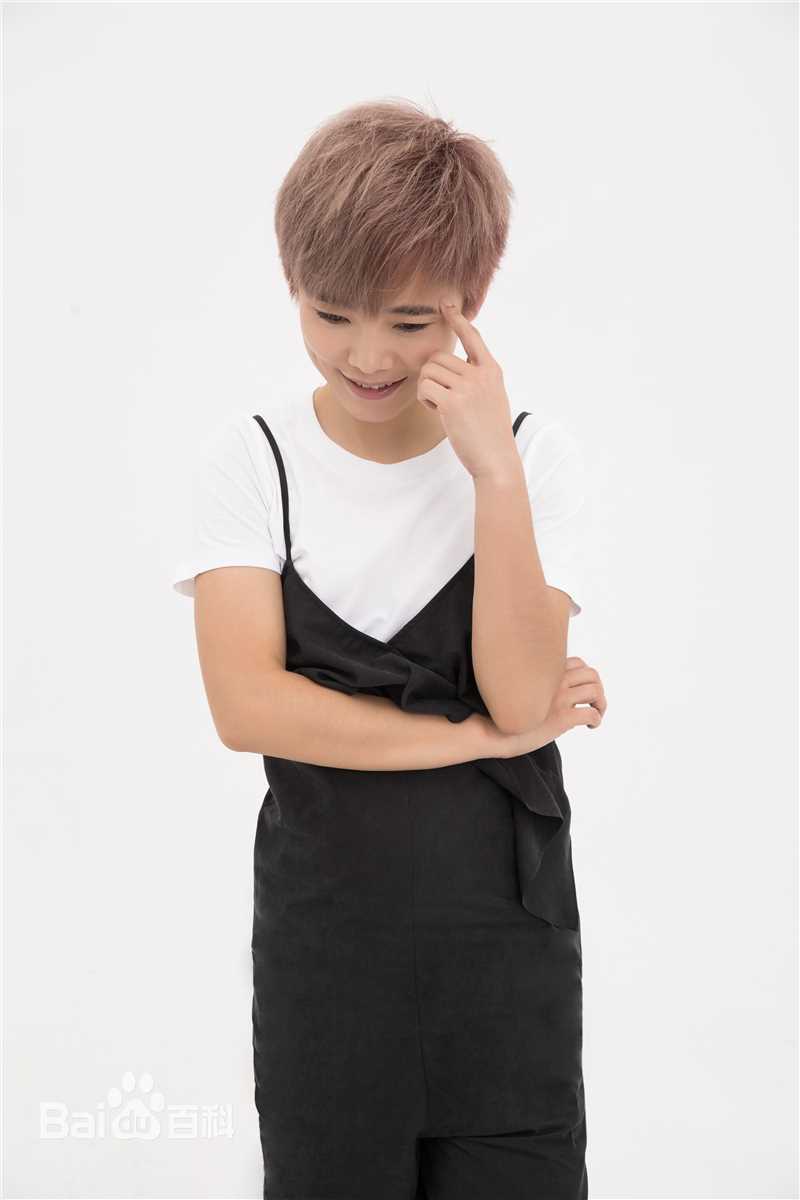 最优质许飞在《如果你想做一些别人做不到的事》专辑宣传图中的相册