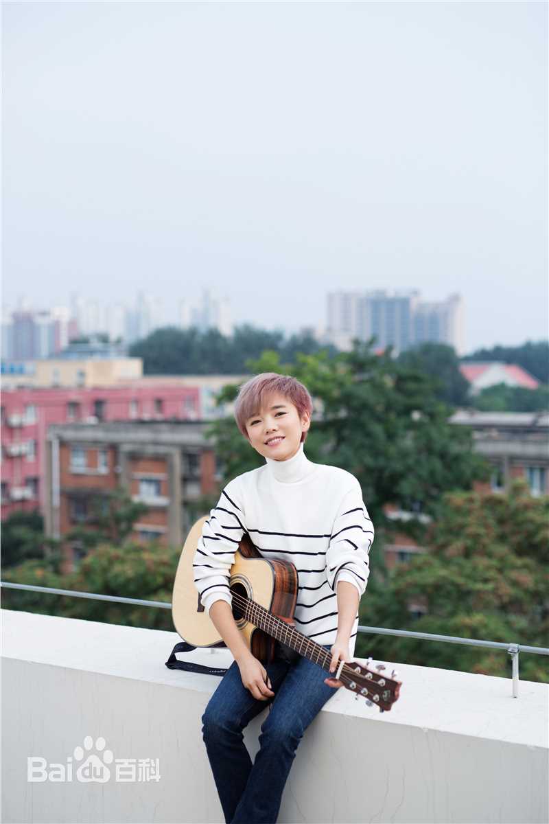 最优质许飞在《如果你想做一些别人做不到的事》专辑宣传图中的相册