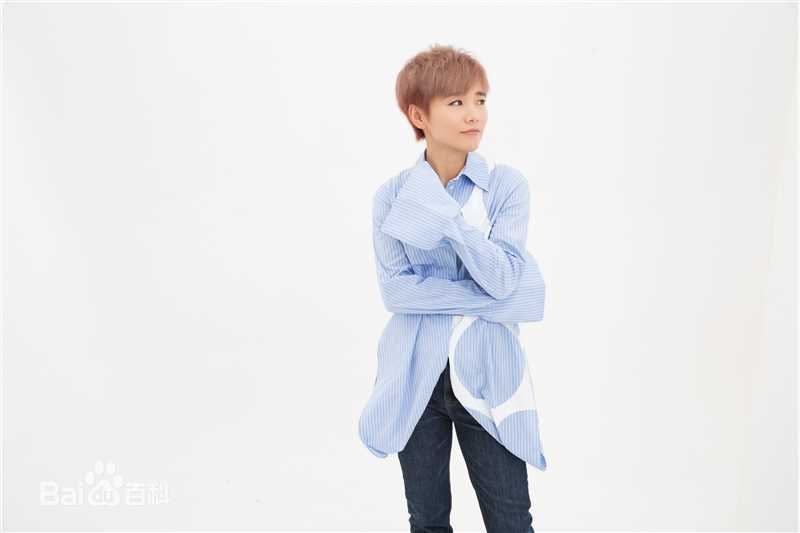 最优质许飞在《如果你想做一些别人做不到的事》专辑宣传图中的相册