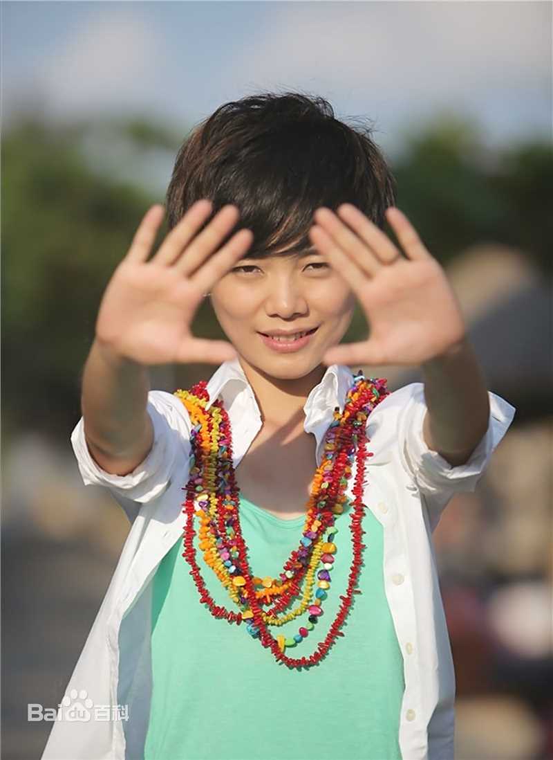 许飞在《》专辑宣传图中的