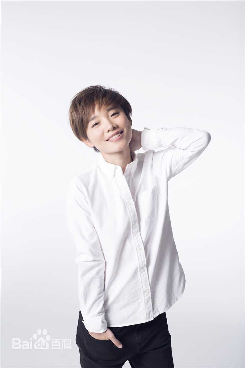 高清许飞在《少年去游荡》专辑宣传图中的图集