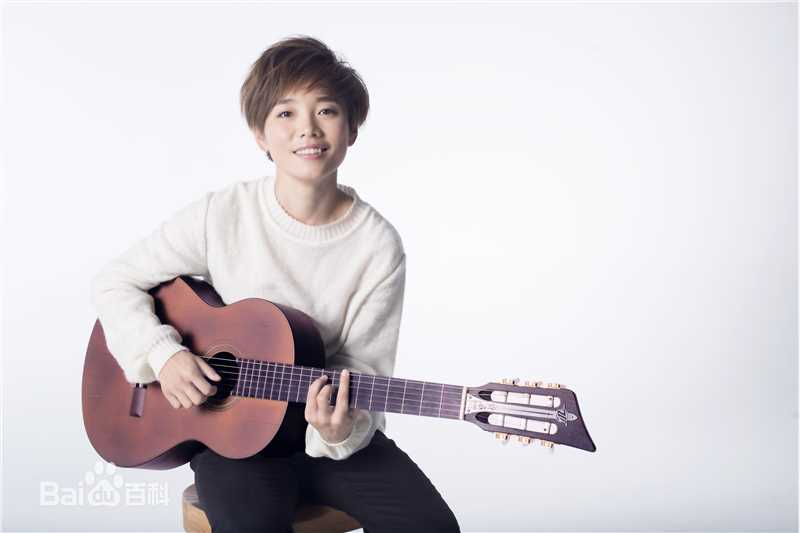 高清许飞在《少年去游荡》专辑宣传图中的图集