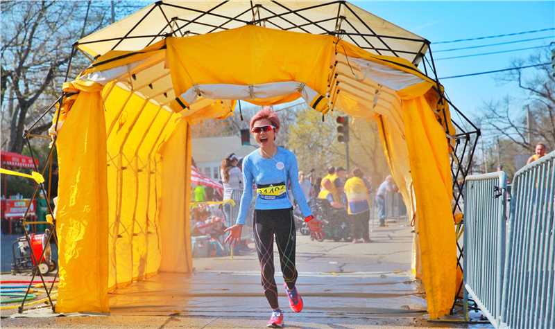 许飞马拉松生活照