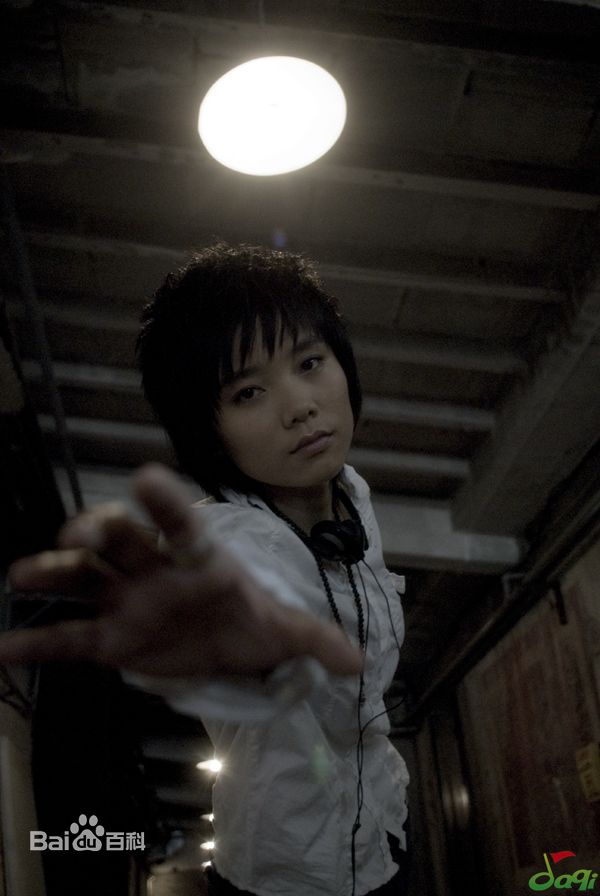 最优质许飞在首张创作EP《也许，飞》中的相册