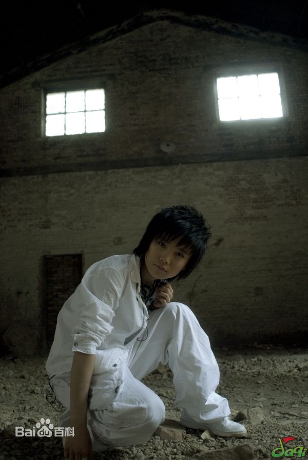 最优质许飞在首张创作EP《也许，飞》中的相册