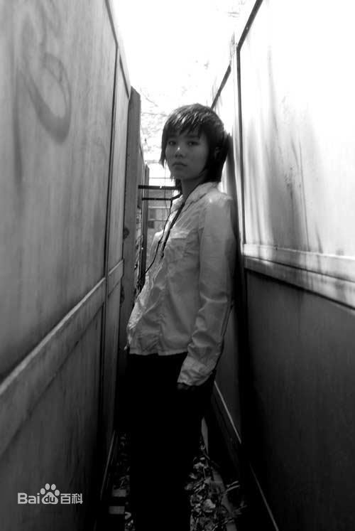 最优质许飞在首张创作EP《也许，飞》中的相册