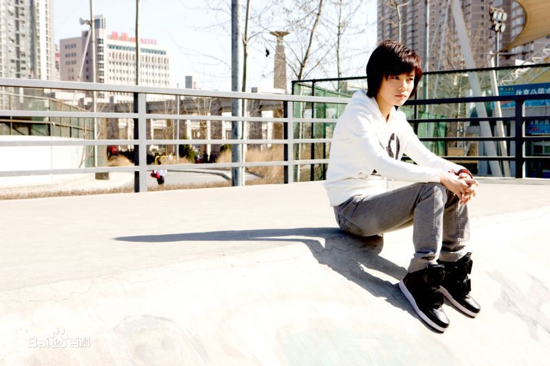 最新许飞在专辑《恰同学少年》中的图集