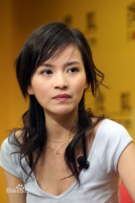 最新孙艺菲性感图片