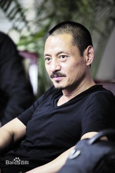 最新尹铸胜性感图片