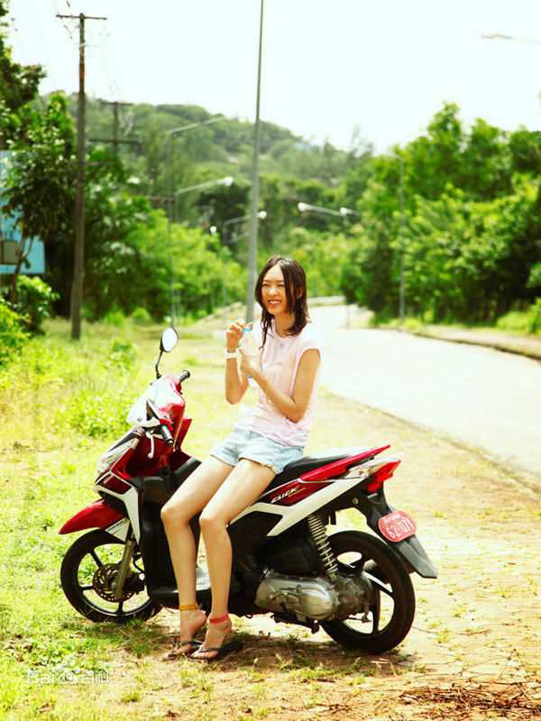 童瑶(Tanya)生活照生活照