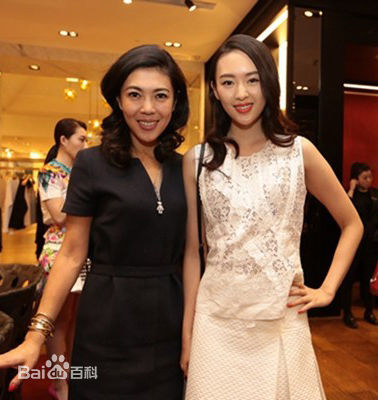 童瑶(Tanya)活动现场性感图片图集