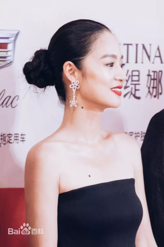 周韵·出席电影节生活照