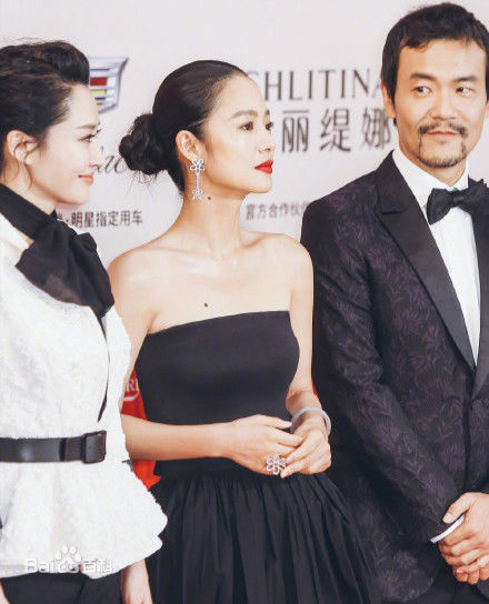 周韵·出席电影节生活照