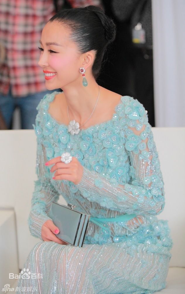 最新姚星彤(Anna Yao)精彩图册