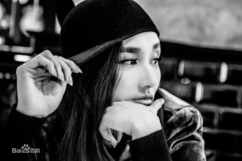 牛萌萌(Niu Mengmeng)最优质黑白相册