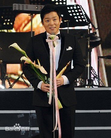 李凡秀(，Lee Bumsoo)获首尔文化艺术大奖图片图集