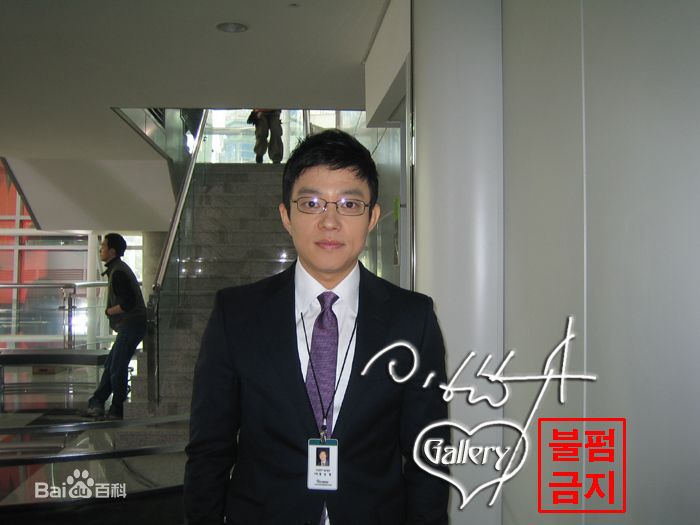 李凡秀(，Lee Bumsoo)照片性感图片图集