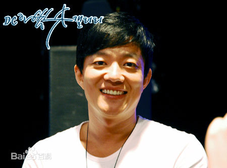 李凡秀(，Lee Bumsoo)婚礼壁纸壁纸