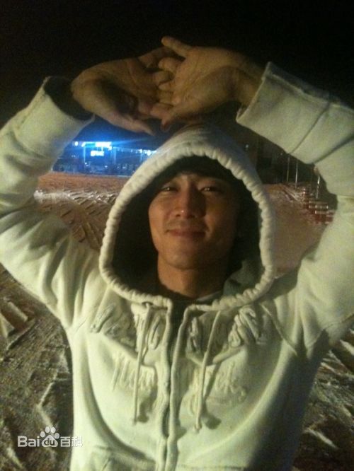 宋承宪(Song Seung Heon)社会生活前后照片