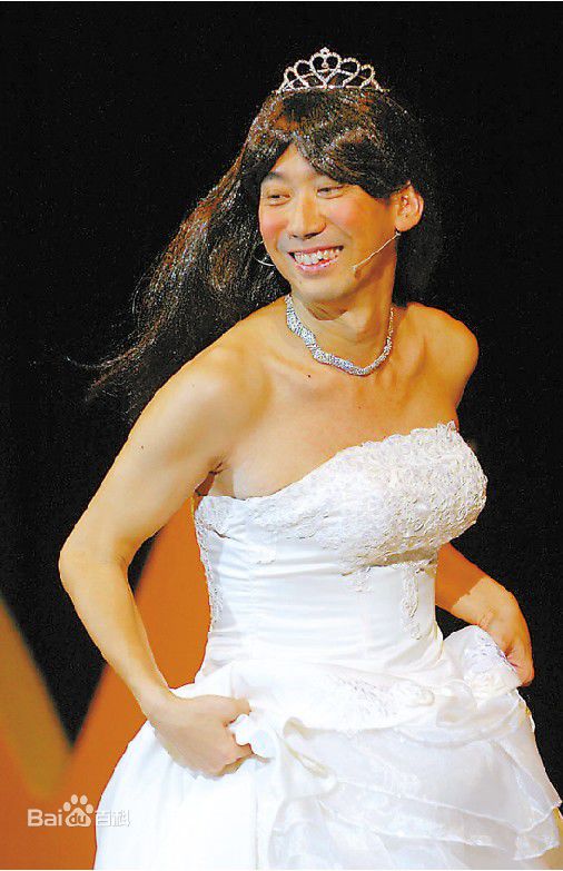 最新张达明(Cheung Tat Ming)在2006年《毒笃笑》舞台表演中的壁纸