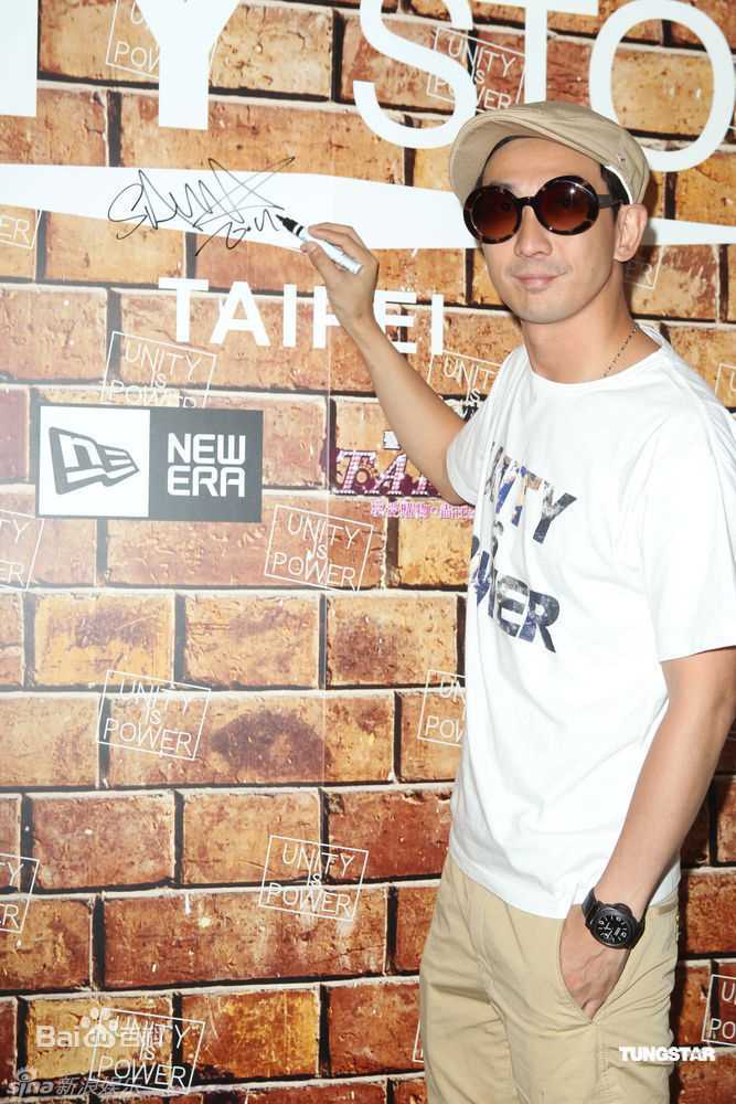 李灿森(Sam Lee)生活照生活照相册