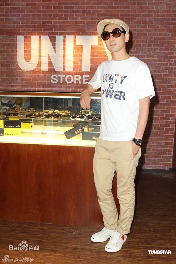 李灿森(Sam Lee)生活照生活照相册